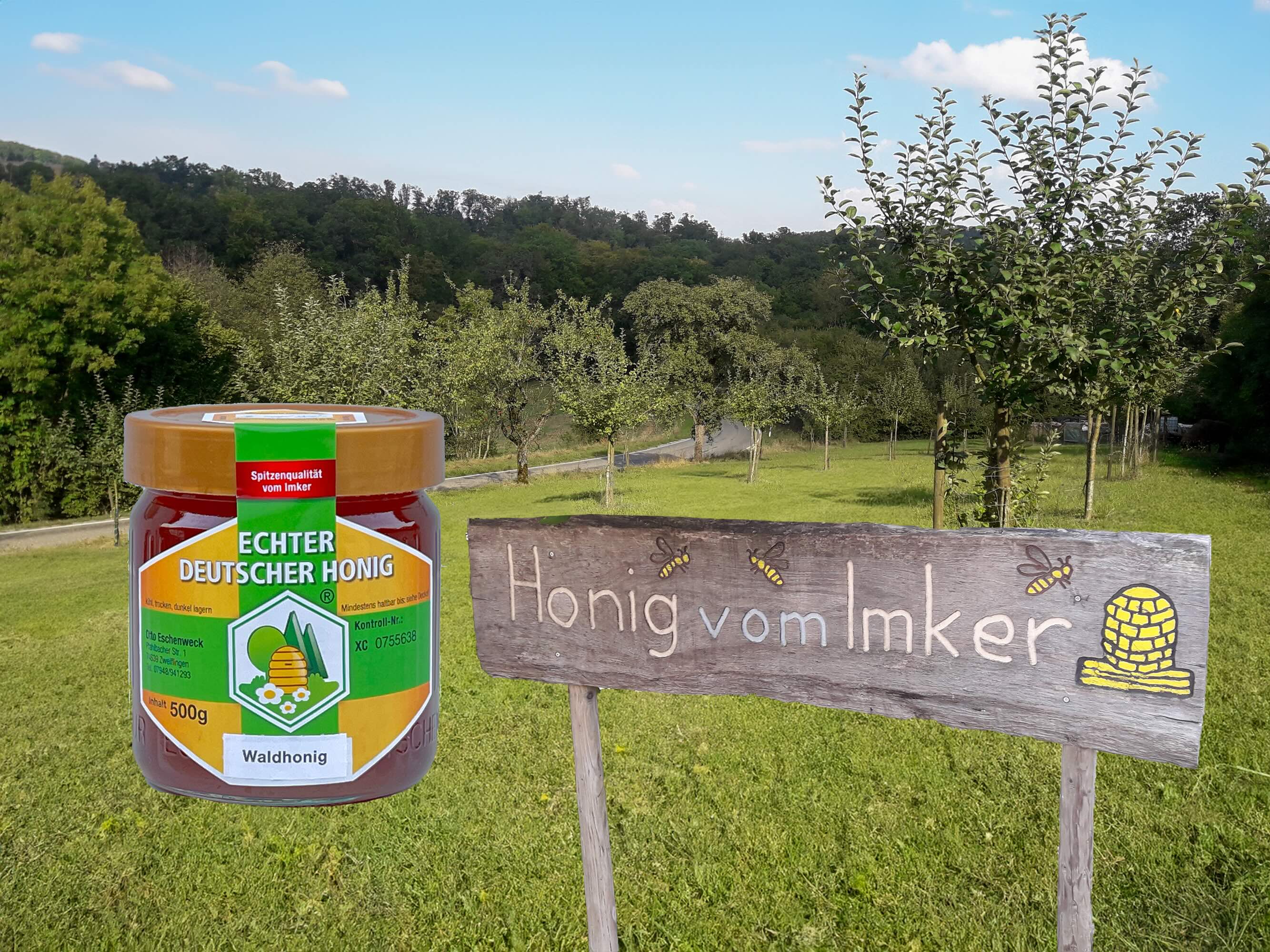 Blühende Wiese mit Schild von Imker Otto Eschenweck in Zweiflingen